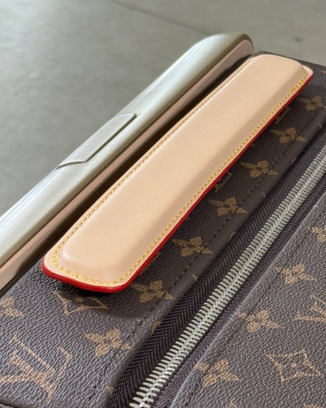 Чемодан Louis Vuitton — изображение 9