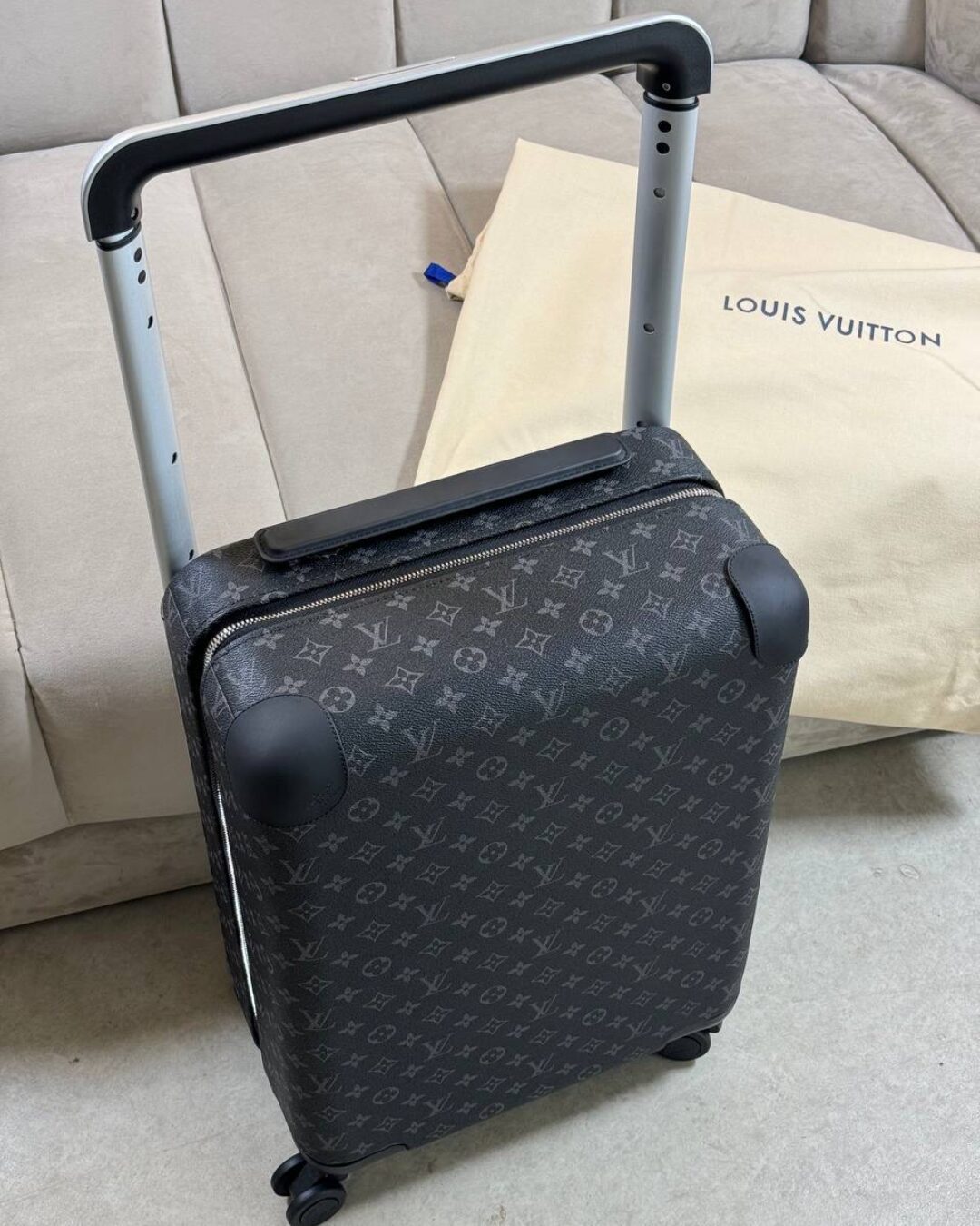 Чемодан Louis Vuitton — изображение 2