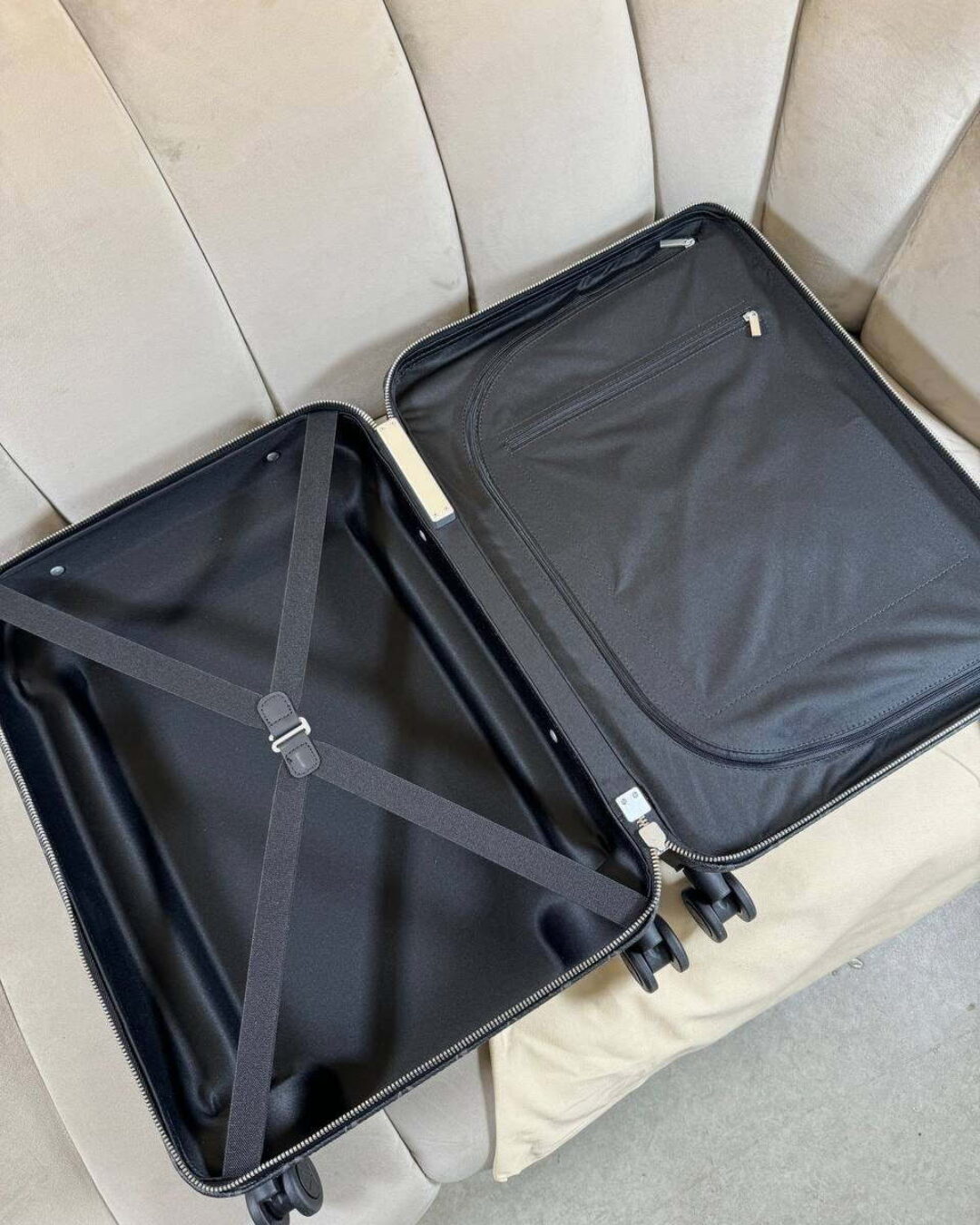 Чемодан Louis Vuitton — изображение 7