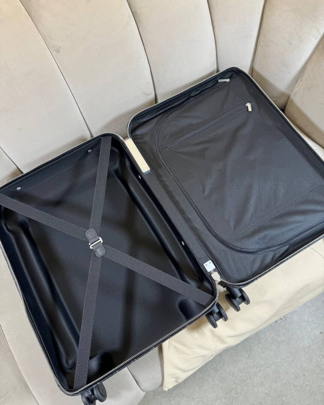 Чемодан Louis Vuitton — изображение 7