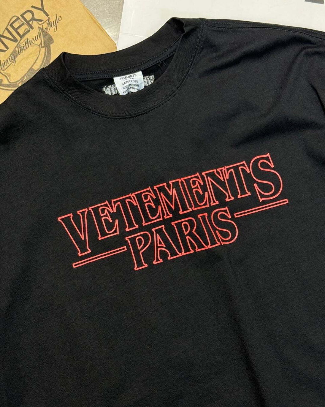 Футболка Vetements Stranger Things — изображение 3