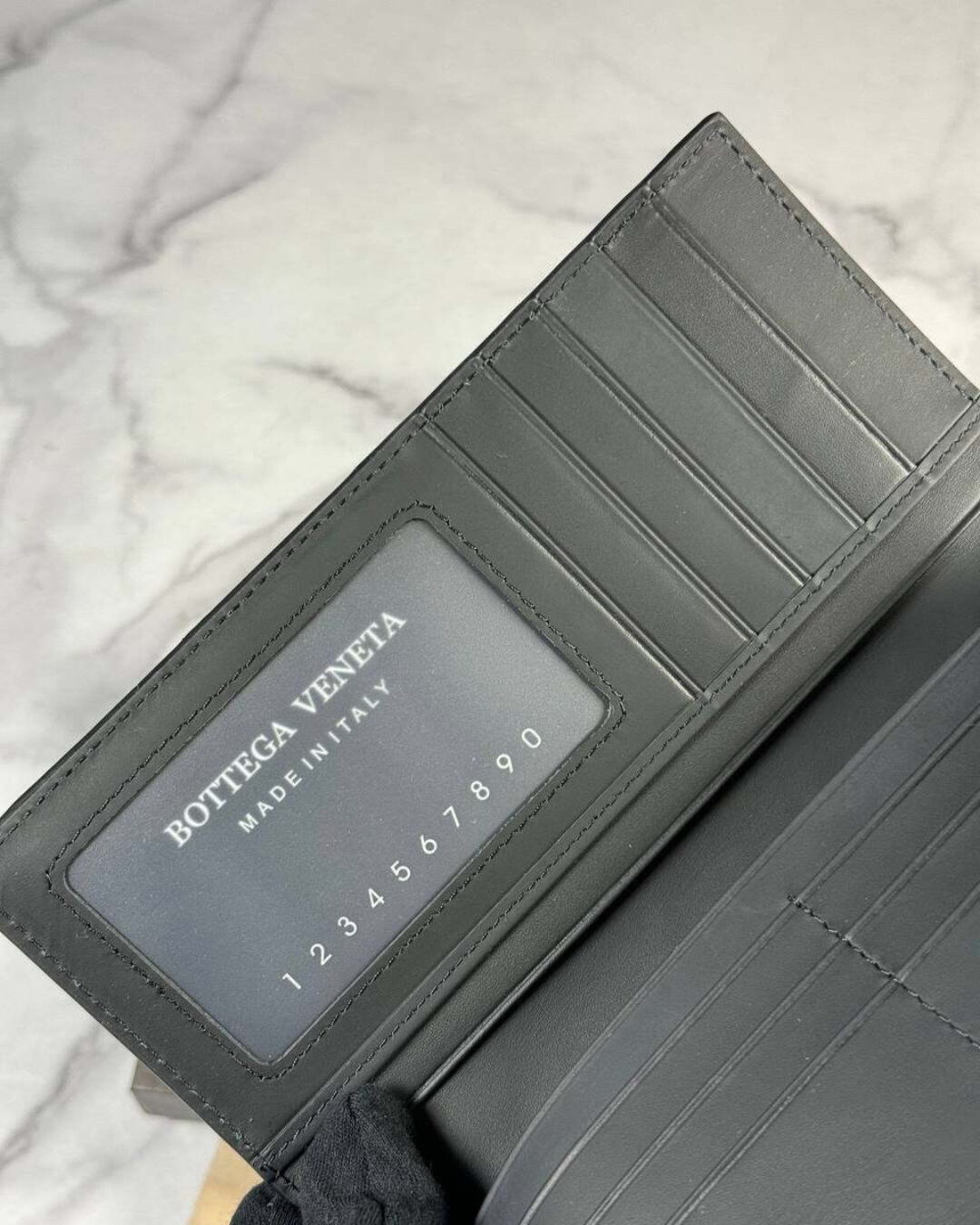 Кошелёк Bottega Veneta — изображение 6