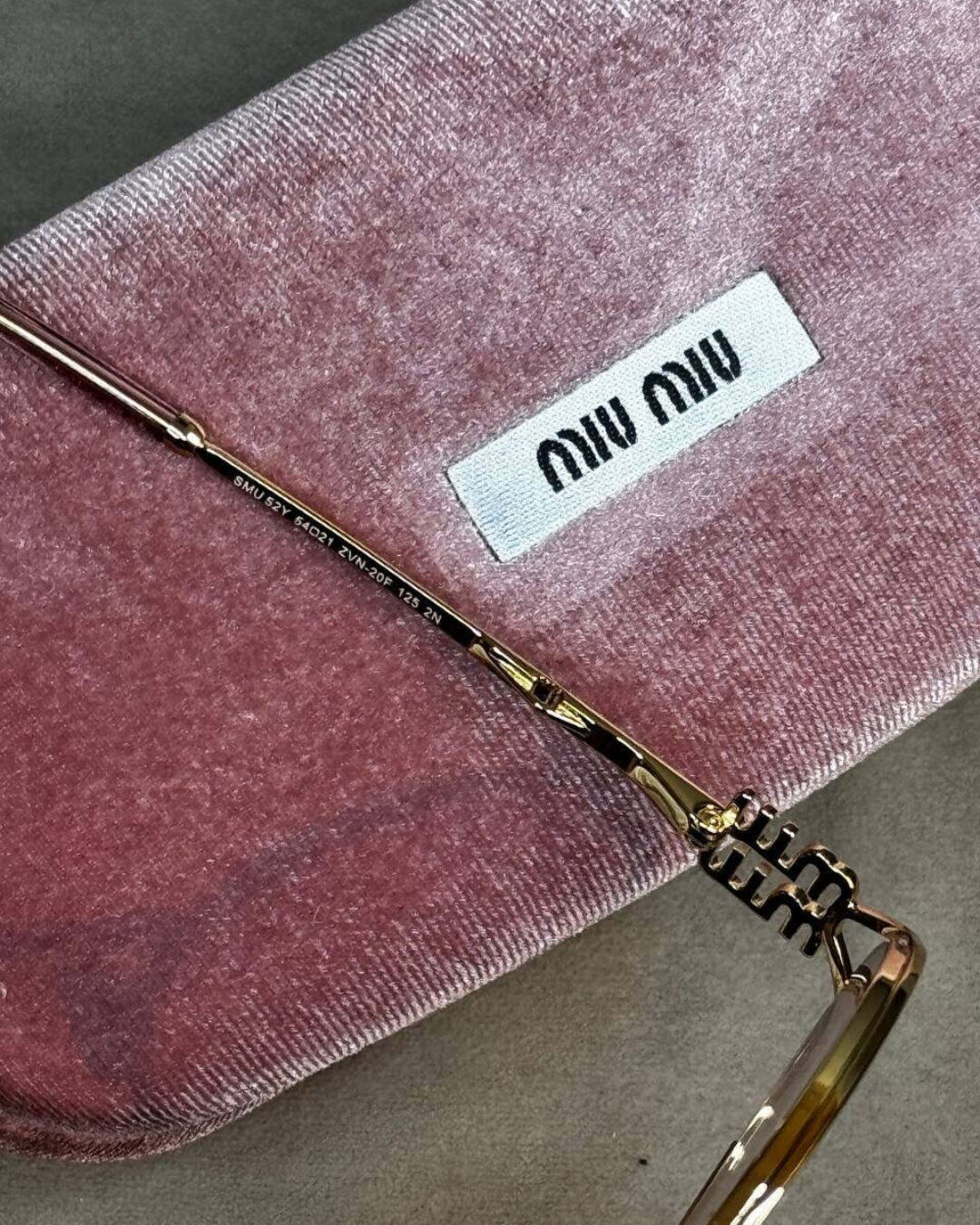 Очки Miu Miu — изображение 8