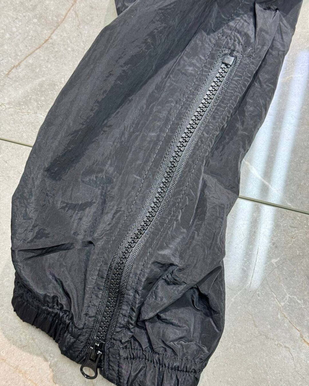 Спортивные штаны Stone island — изображение 4