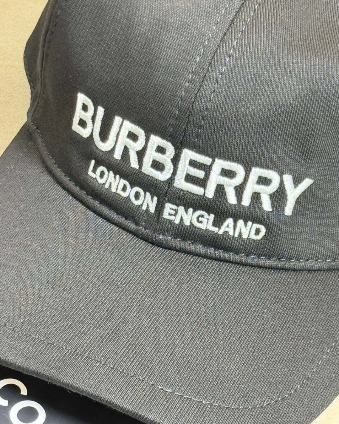 Кепка Burberry — изображение 6