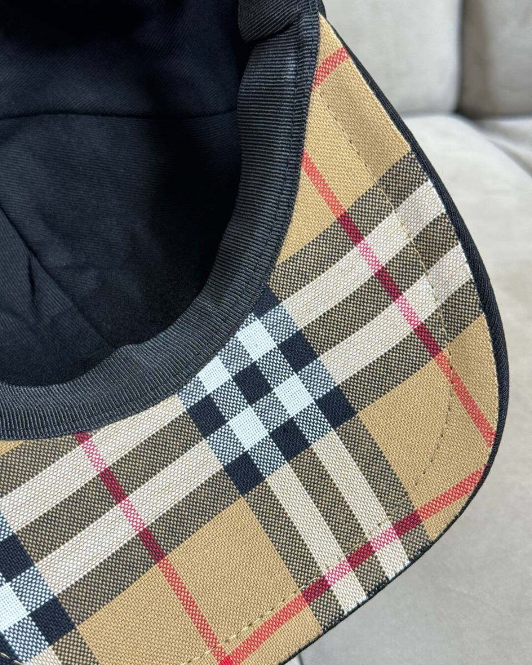 Кепка Burberry — изображение 10