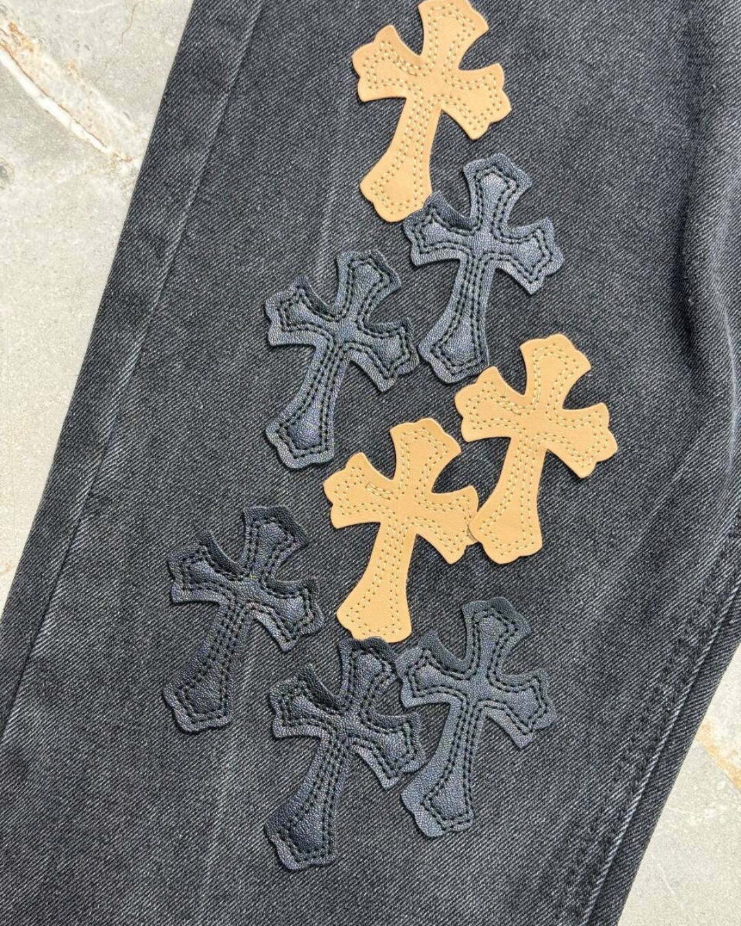 Джинсы Chrome Hearts — изображение 6