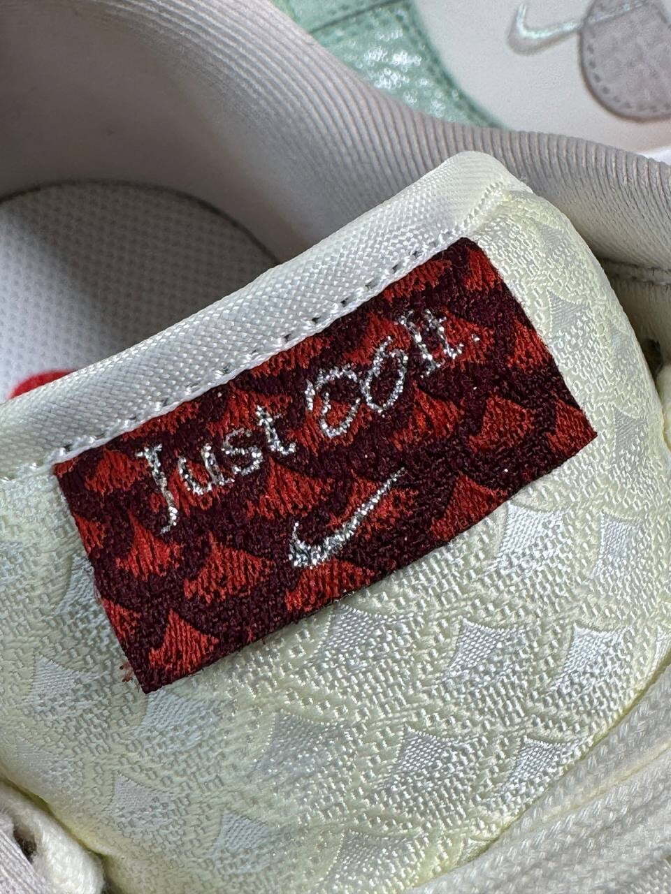 Кеды Nike Dunk Low LX Year Of The Dragon — фото 5
