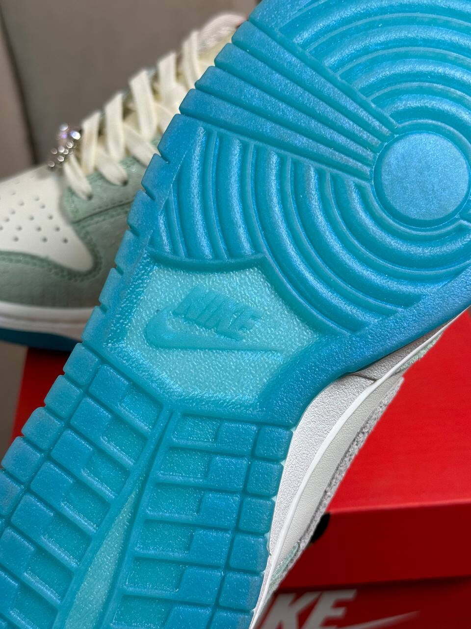 Кеды Nike Dunk Low LX Year Of The Dragon — фото 7
