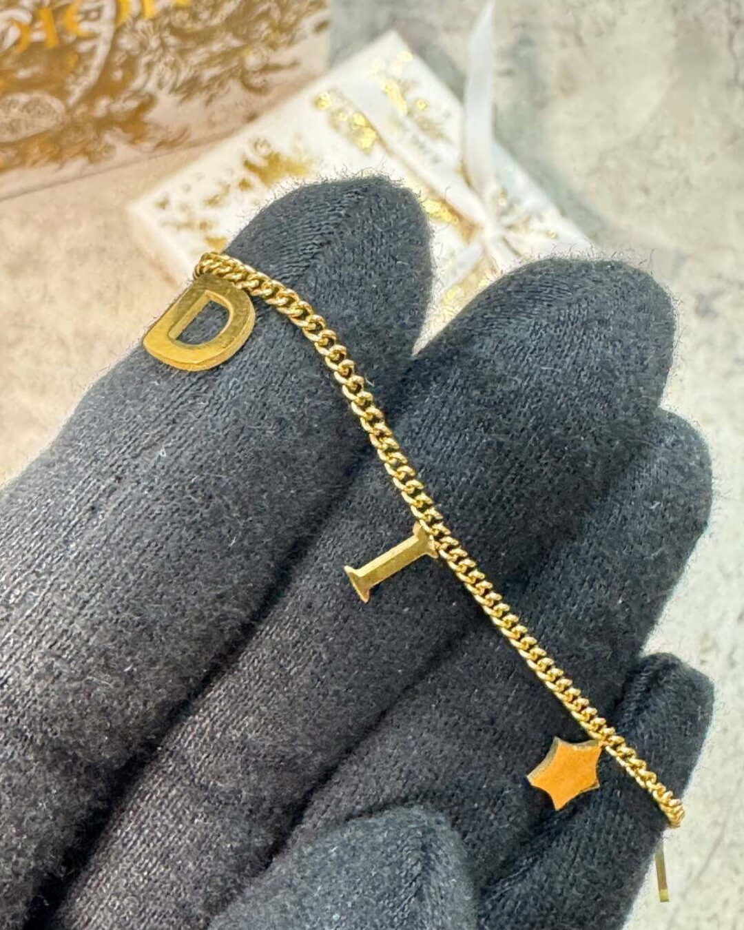 Браслет Dior — изображение 5