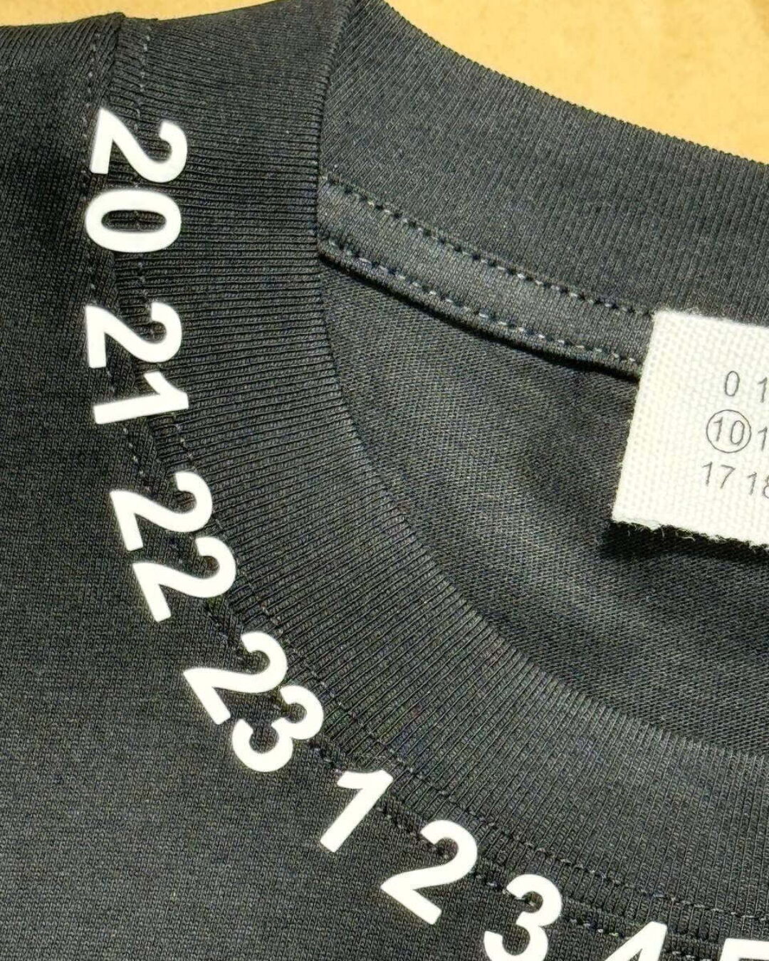 Футболка Maison Margiela — изображение 7