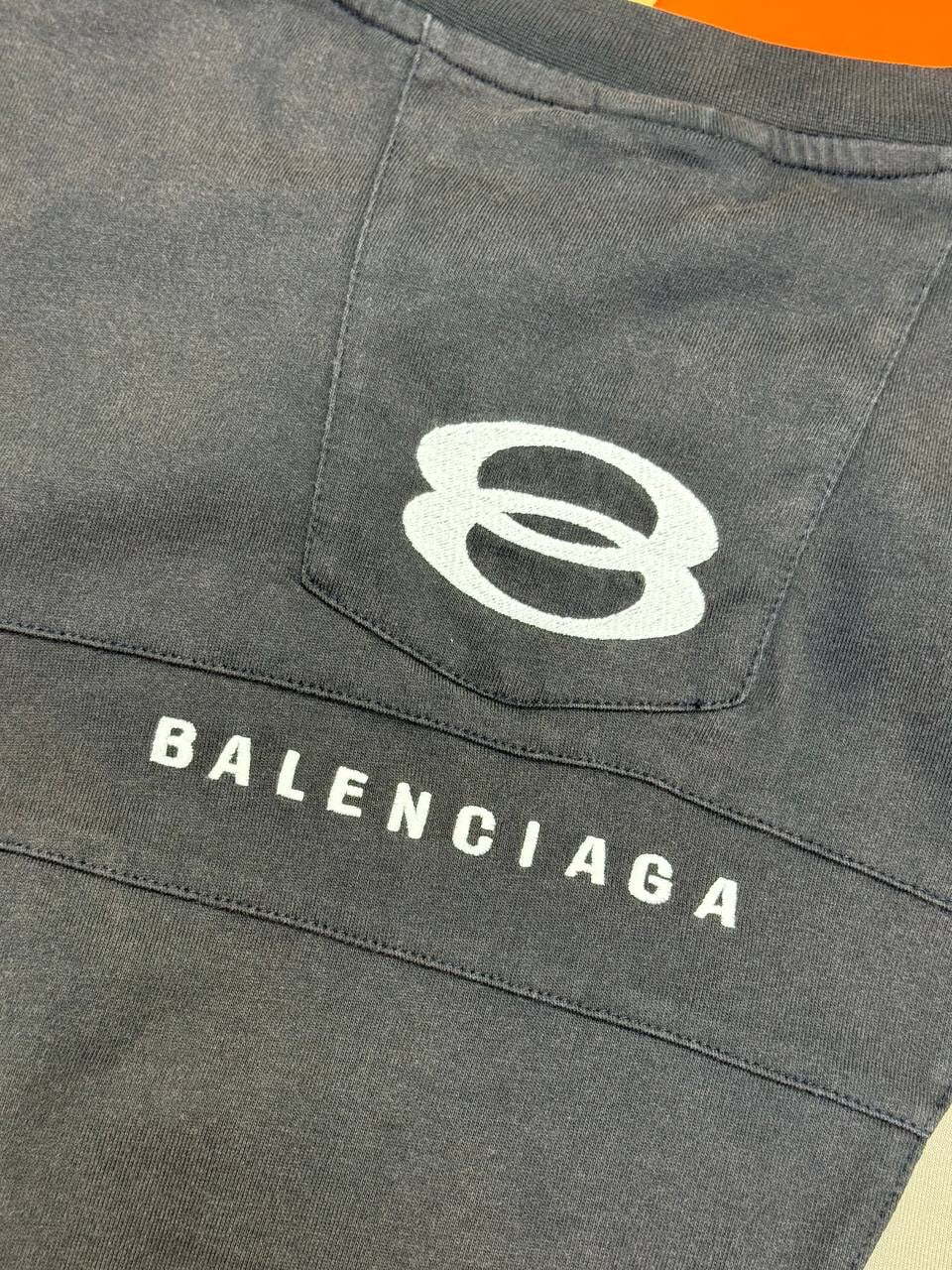 Футболка Balenciaga — фото 9