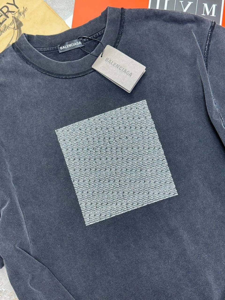 Футболка Balenciaga — фото 5