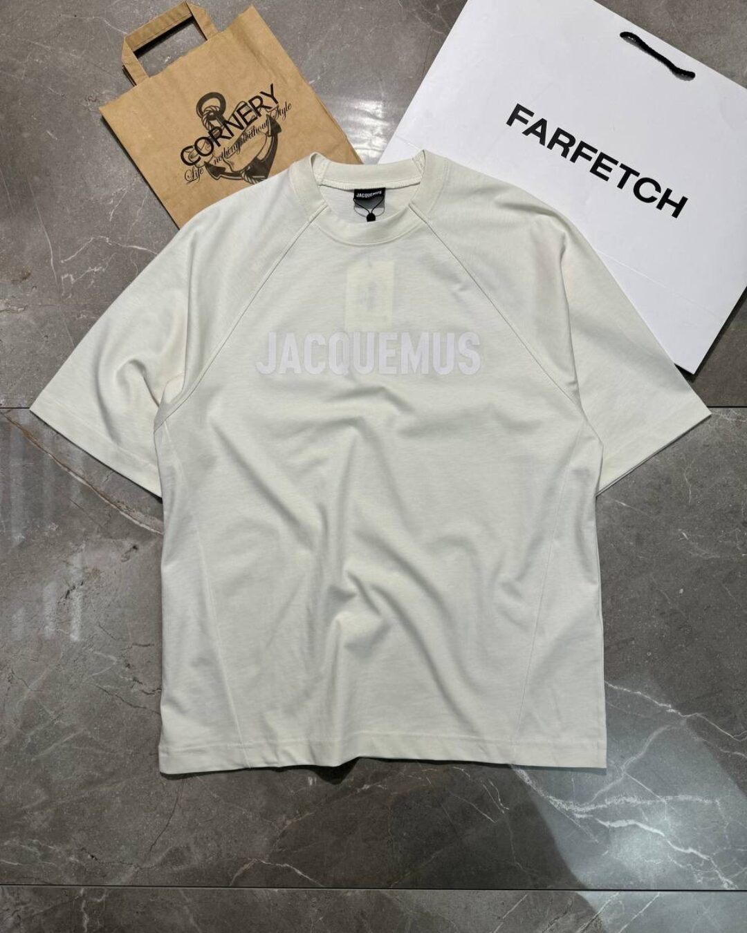 Футболка Jacquemus