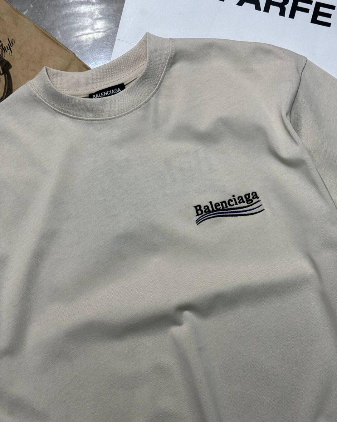 Футболка Balenciaga — изображение 3