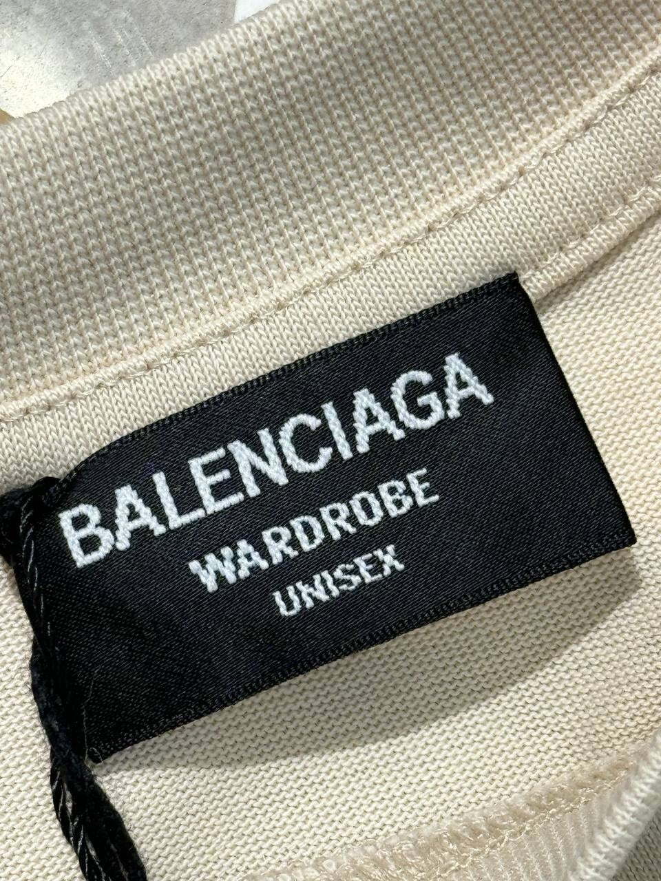 Футболка Balenciaga — фото 6