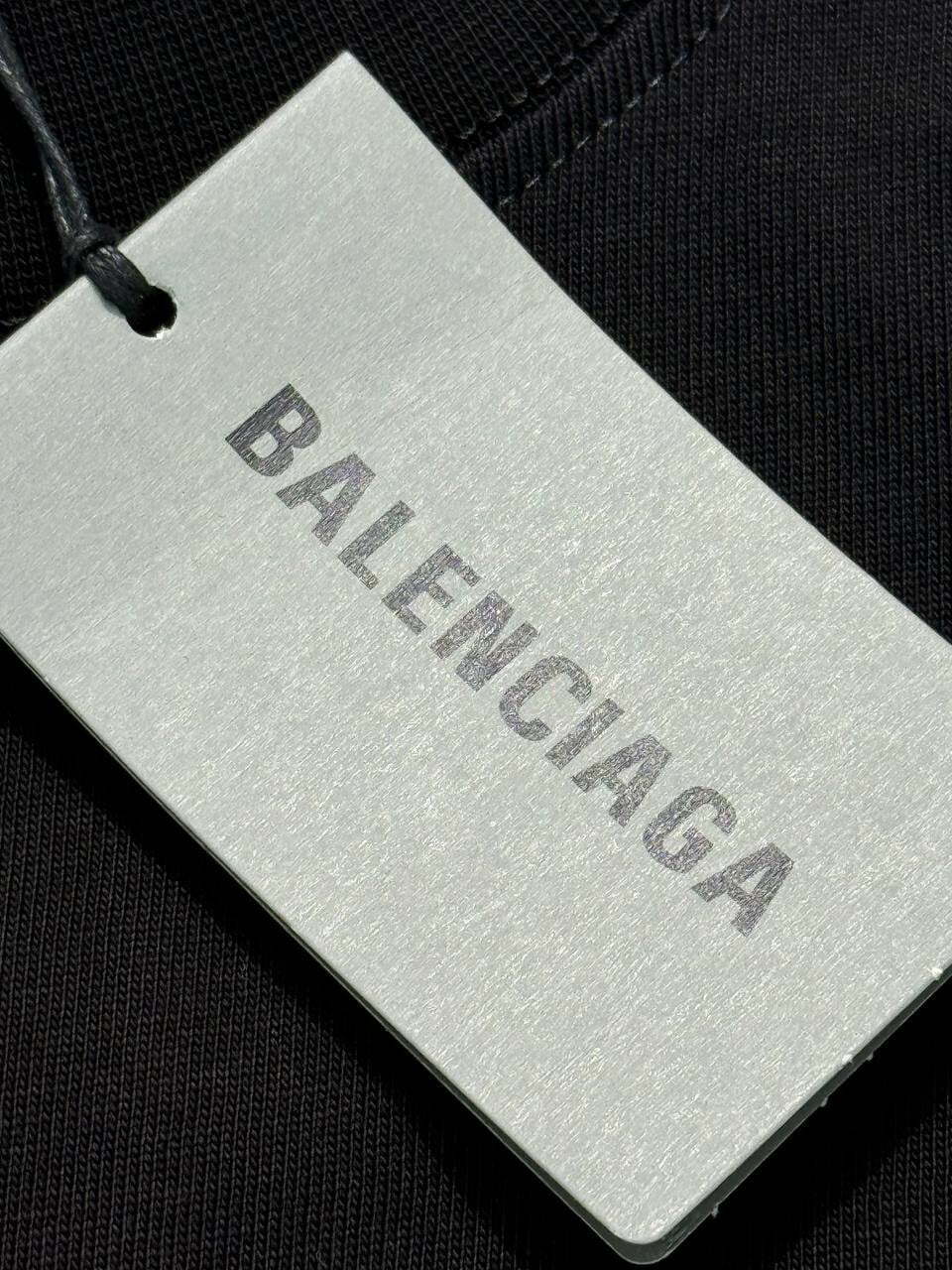 Футболка Balenciaga — фото 6