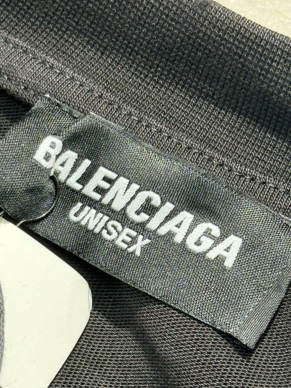 Футболка Balenciaga — фото 7