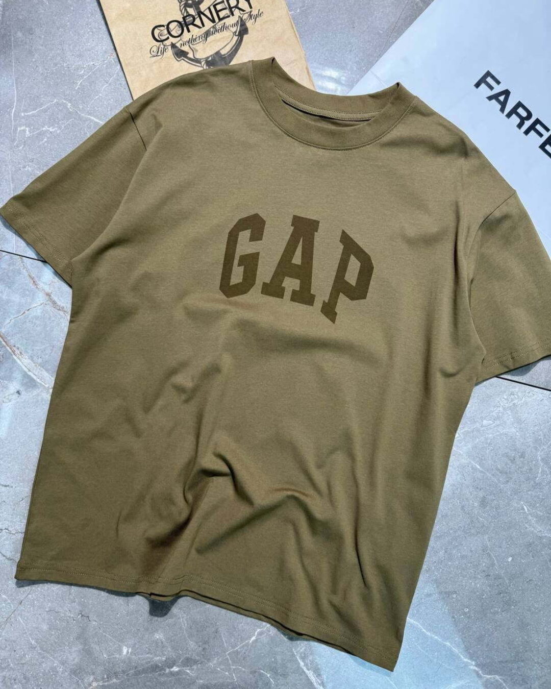 Футболка Gap x Yeezy — изображение 4