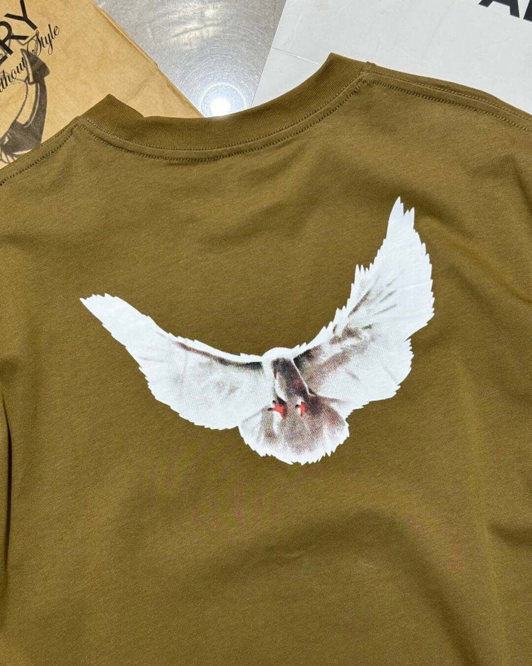 Футболка Gap x Yeezy — изображение 9