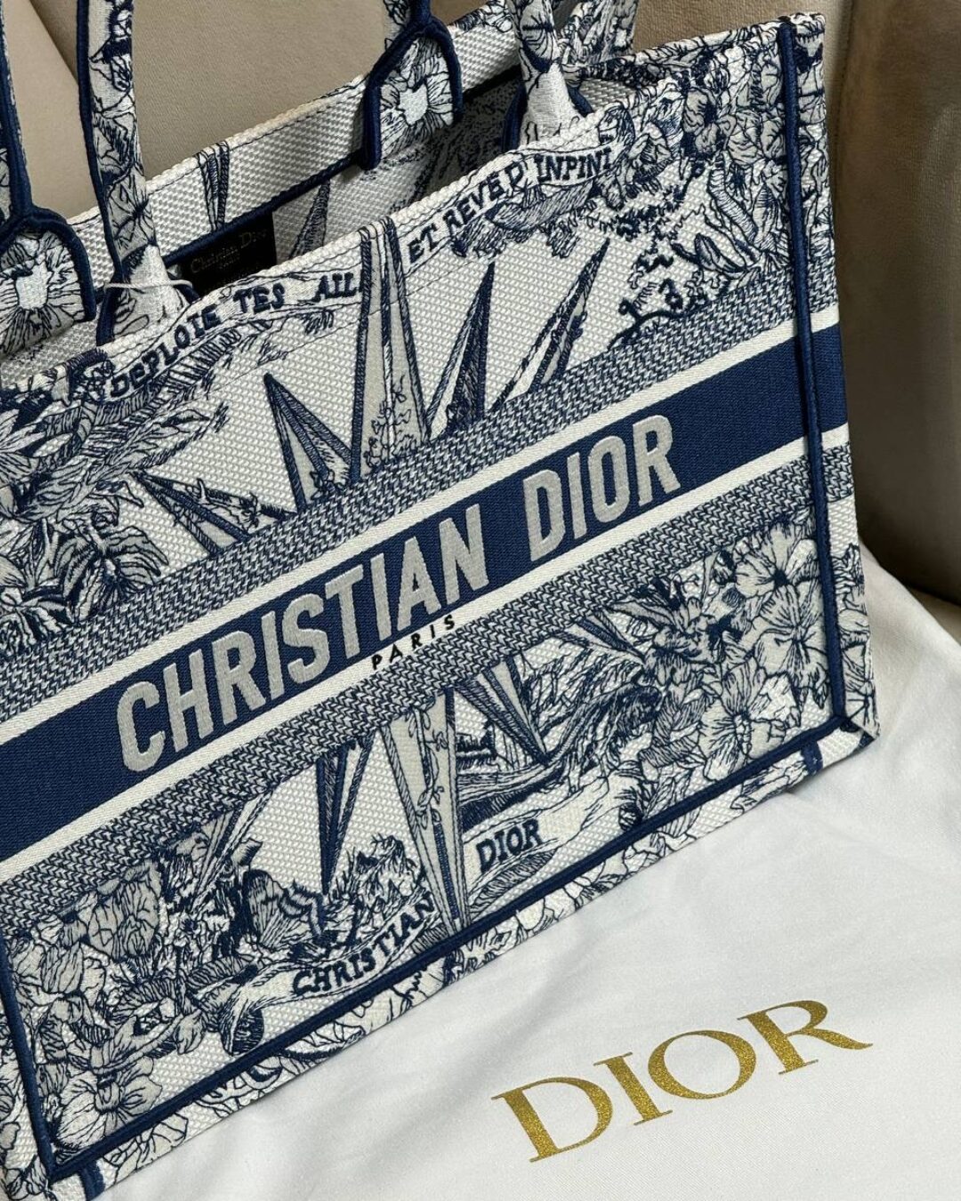 Сумка Dior Book Tote Medium — изображение 7