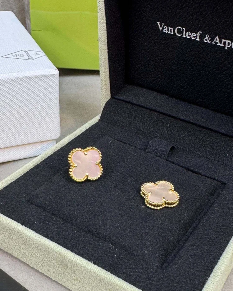 Серьги Van Cleef & Arpels Vintage Alhambra (Rose gold/White) — фото 8