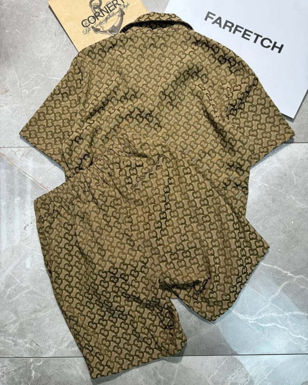 Костюм Burberry — изображение 2