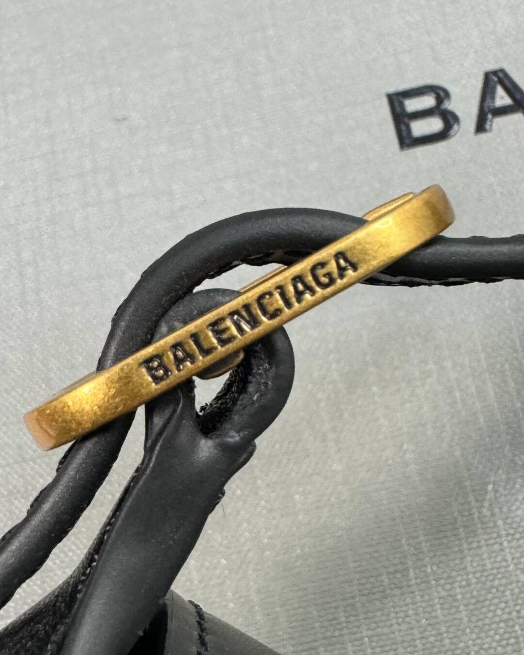 Сумка Balenciaga Hourglass — изображение 4