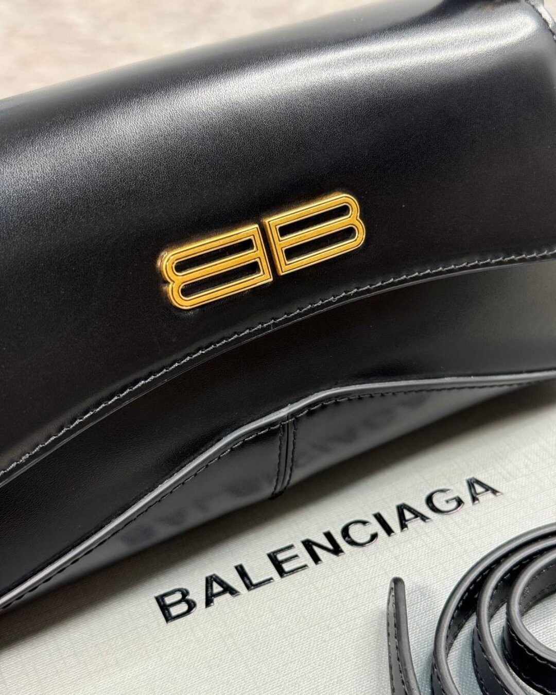 Сумка Balenciaga Hourglass — изображение 5