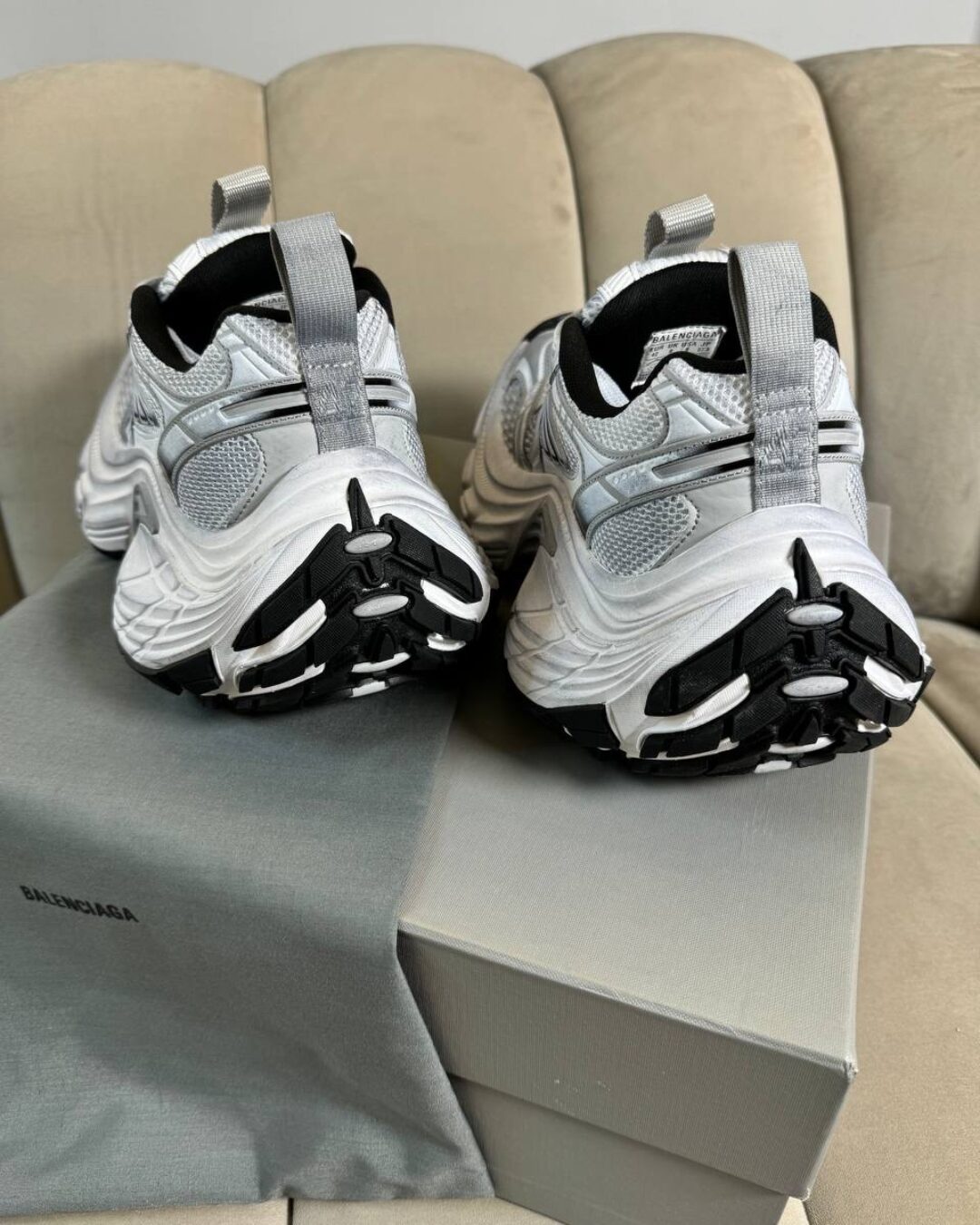 Кроссовки Balenciaga 10XL Sneaker White — изображение 5