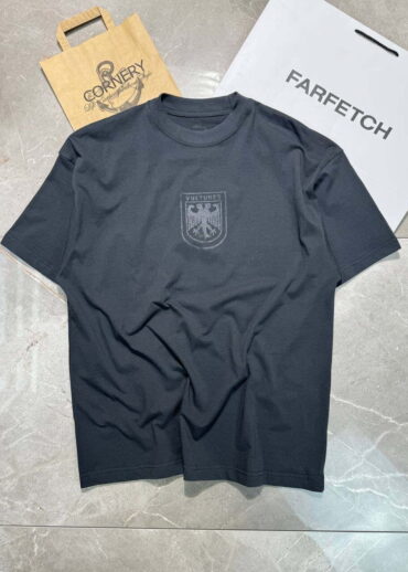 Футболка Vultures