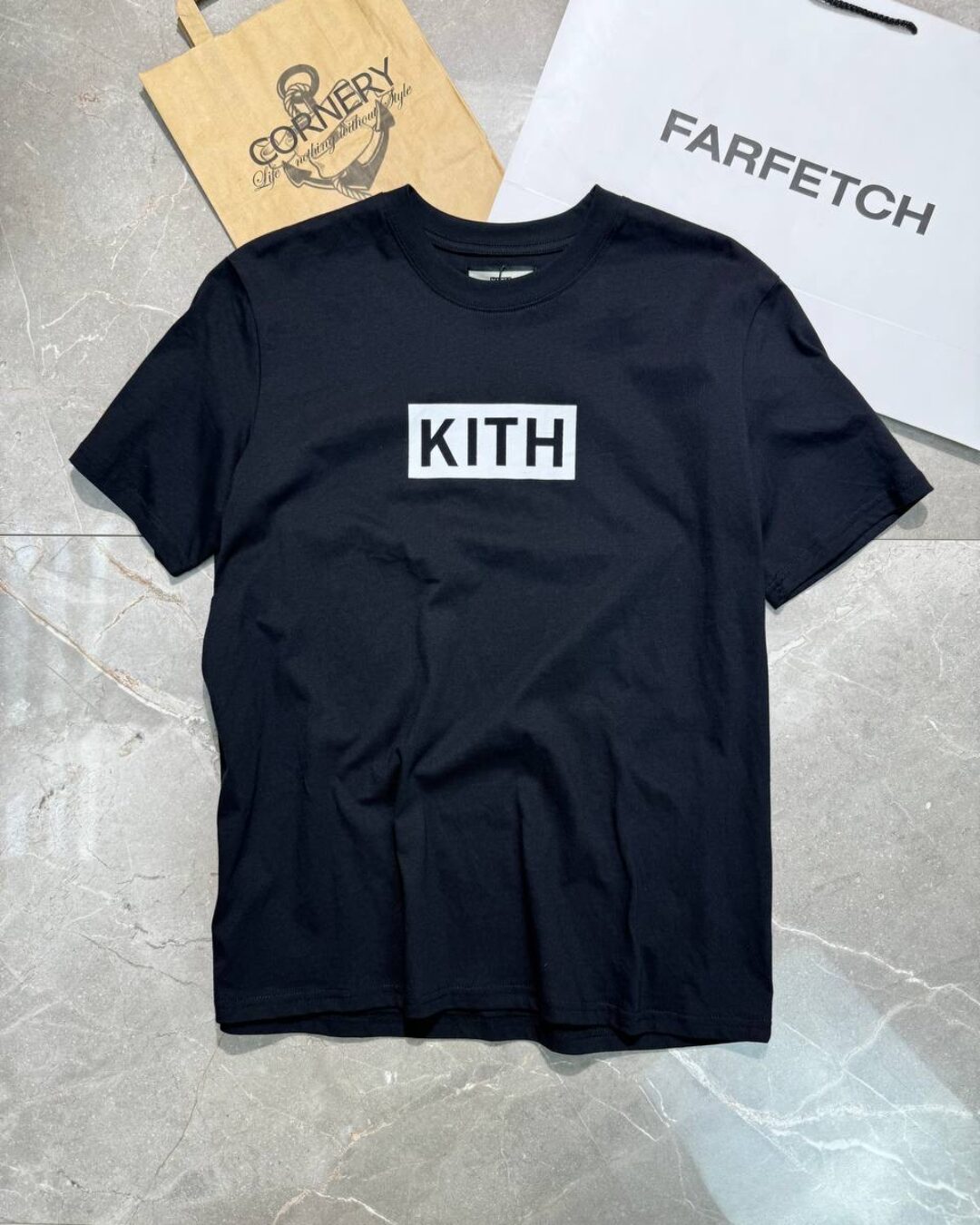 Футболка Kith