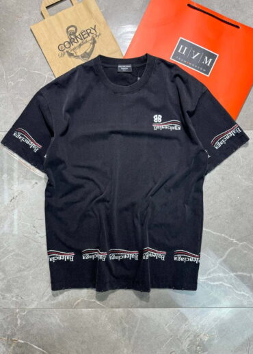 Футболка Balenciaga