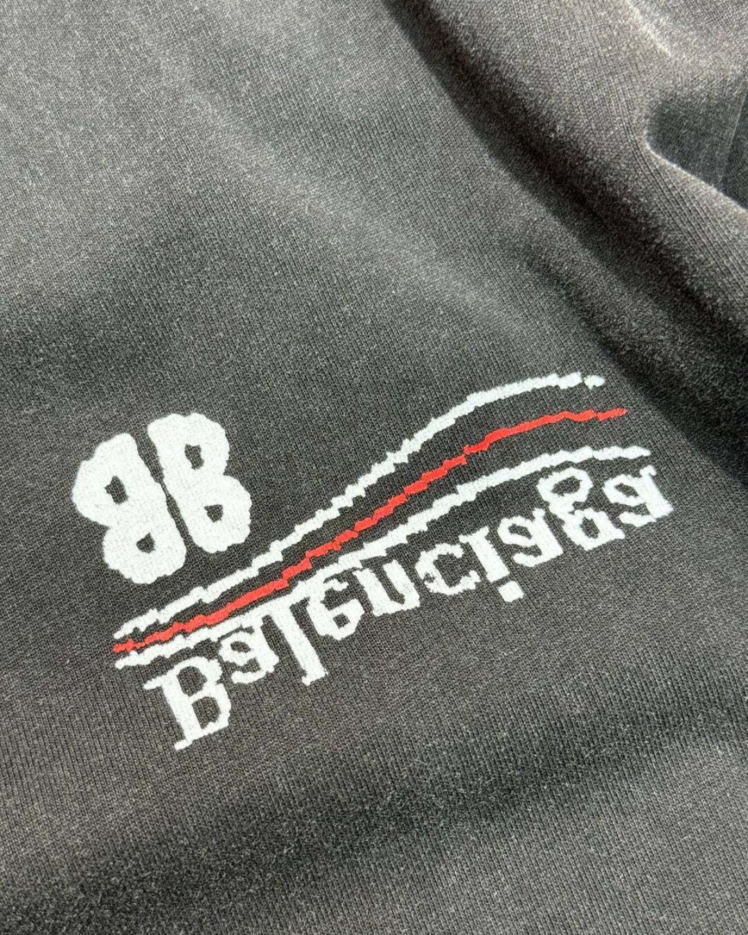 Футболка Balenciaga — изображение 4