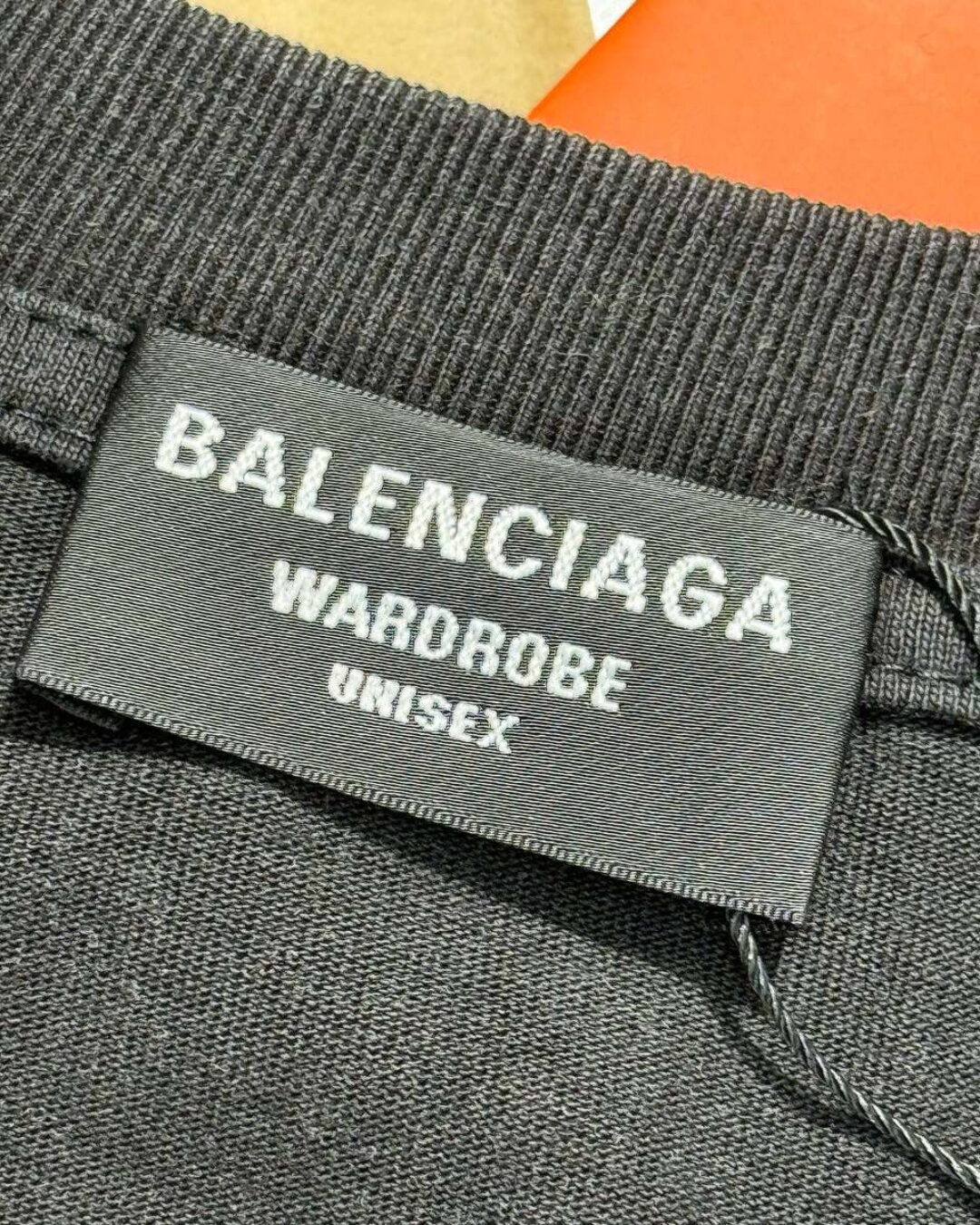 Футболка Balenciaga — изображение 8