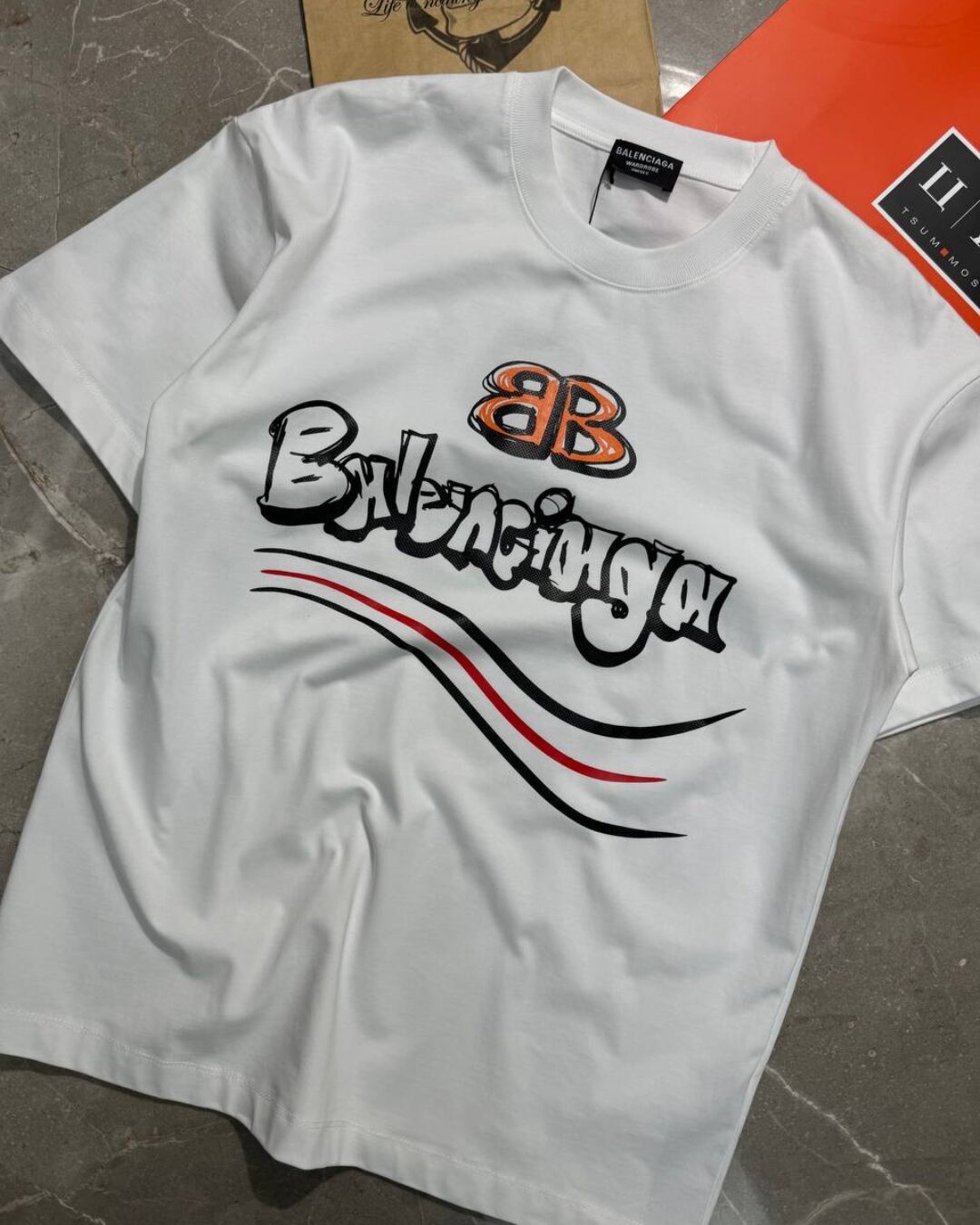 Футболка Balenciaga — изображение 5