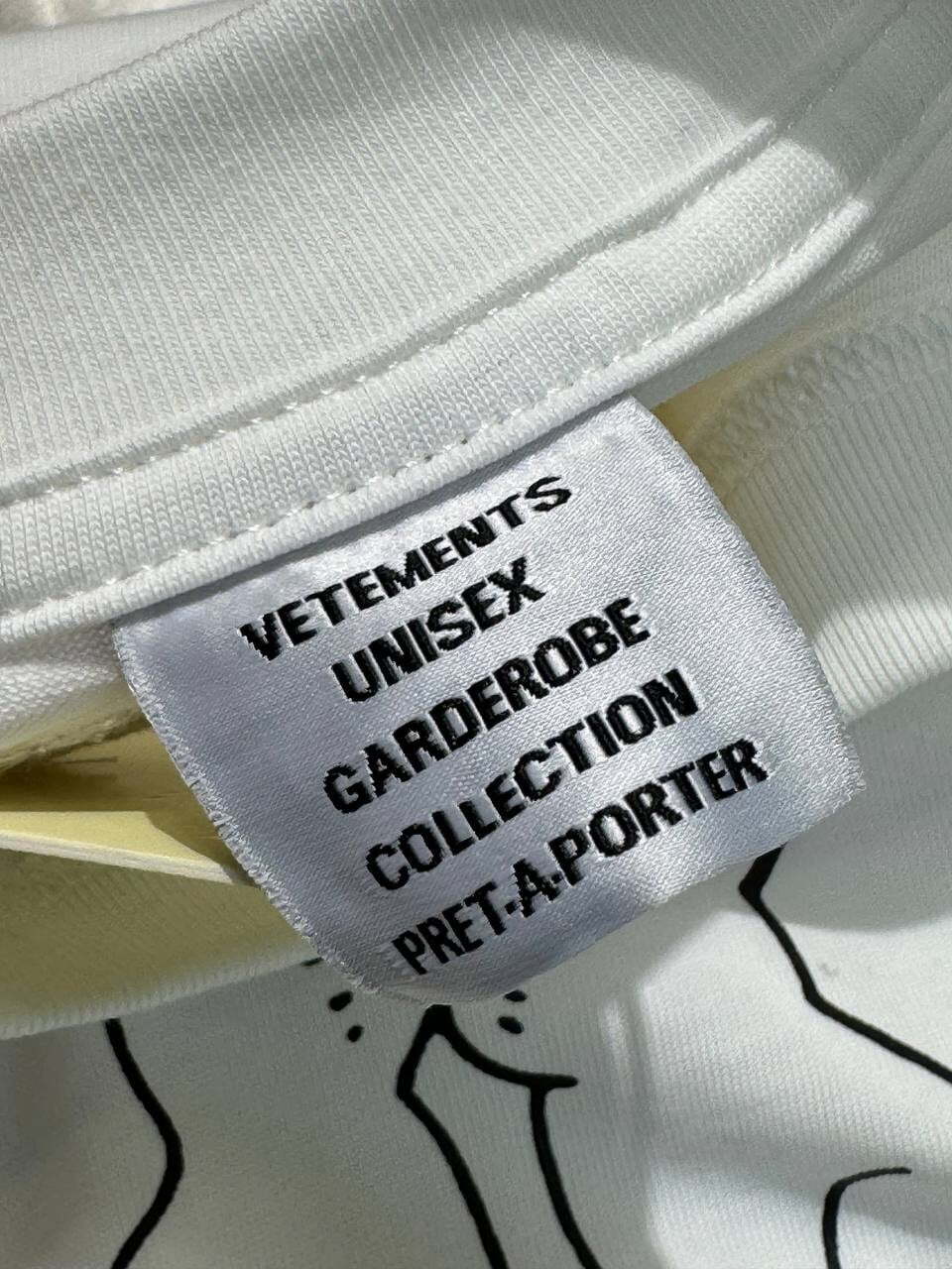 Футболка Vetements Kiss Me Baby — фото 9
