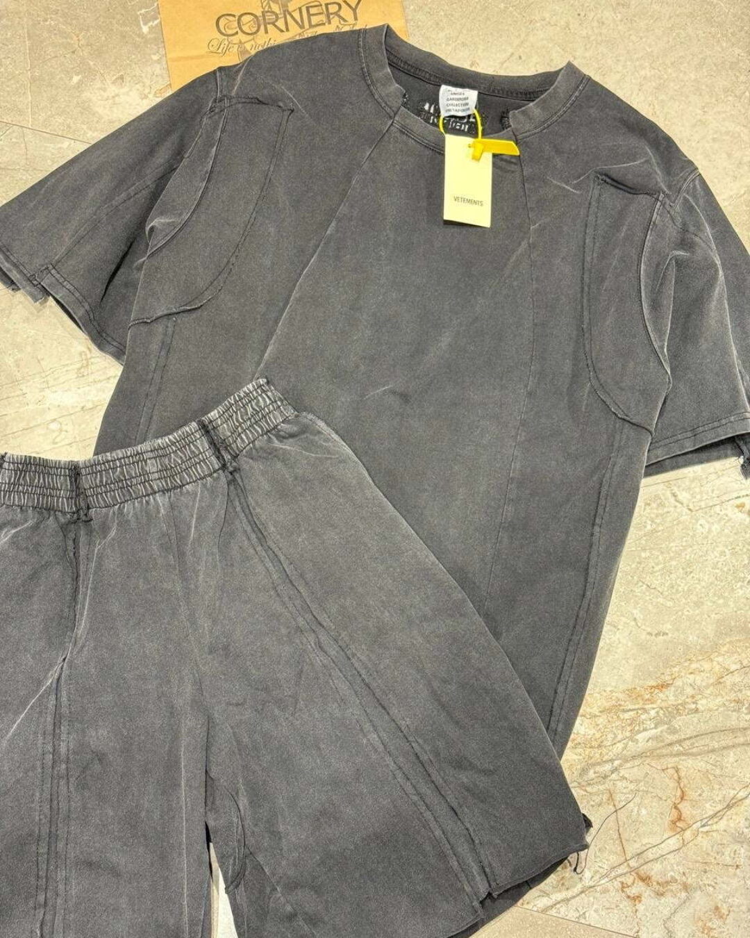 Костюм Vetements — изображение 7