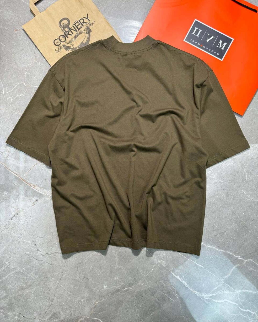 Футболка Gap x Yeezy — изображение 2