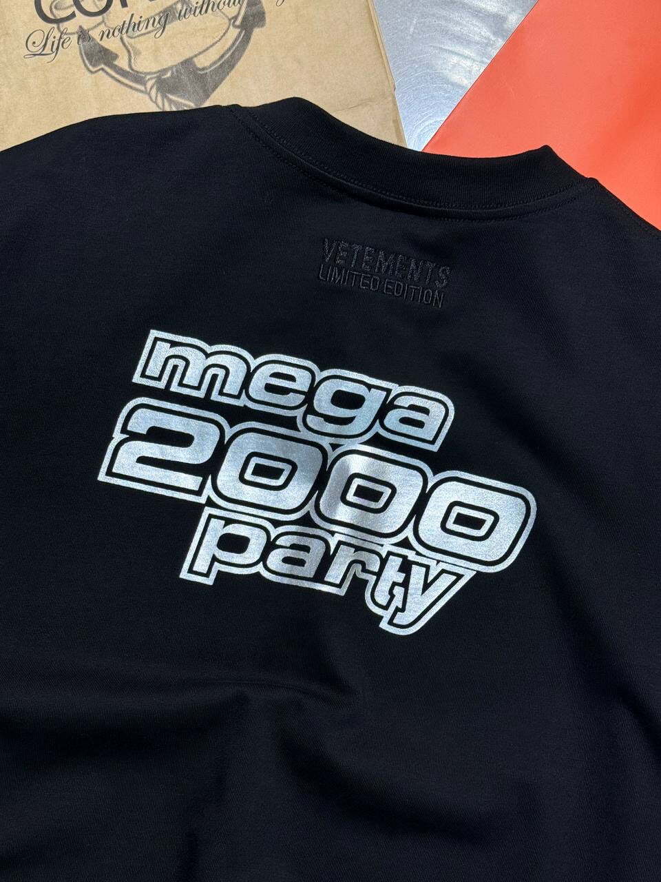 Футболка Vetements Y2K — фото 10