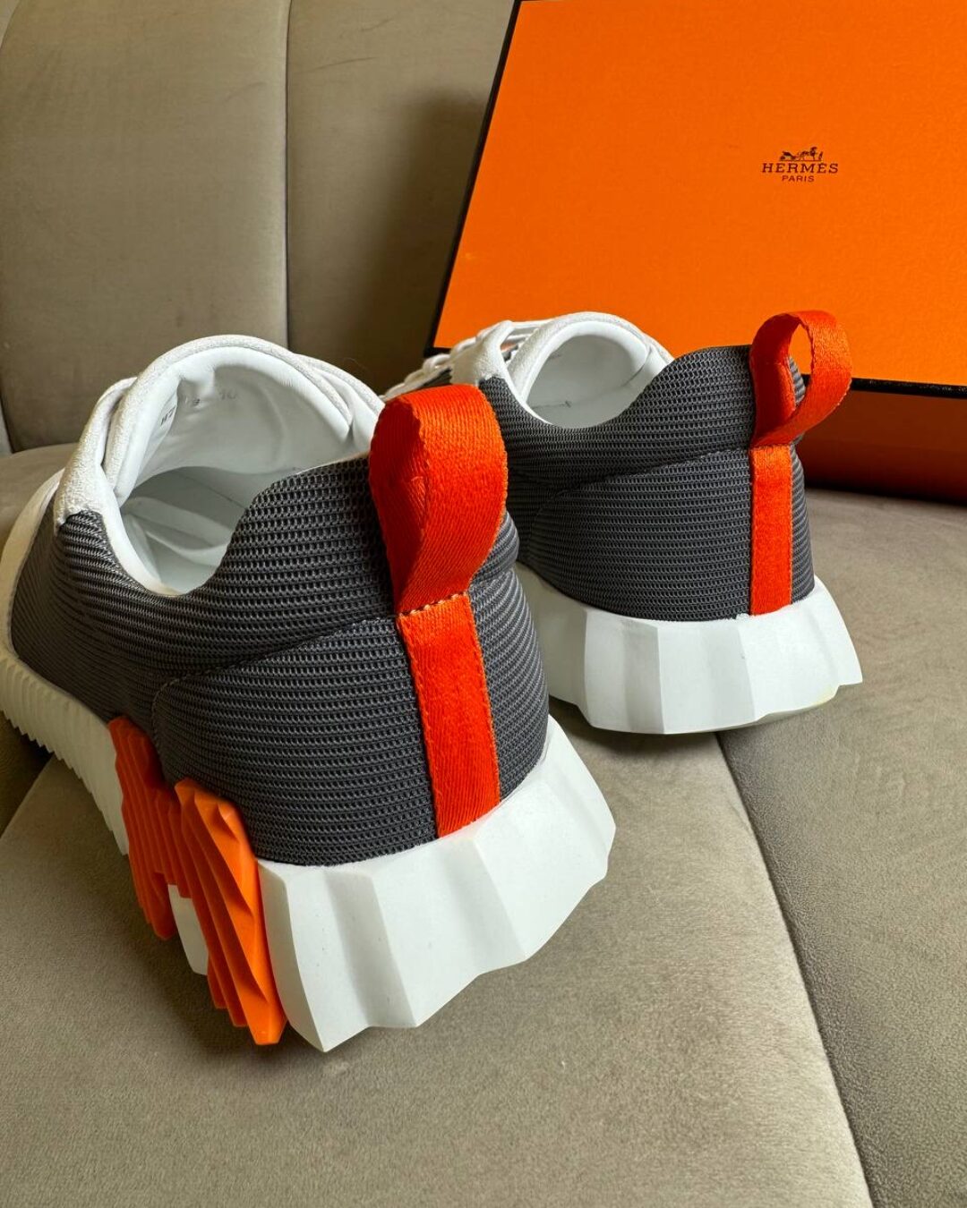 Кроссовки Hermes — изображение 4