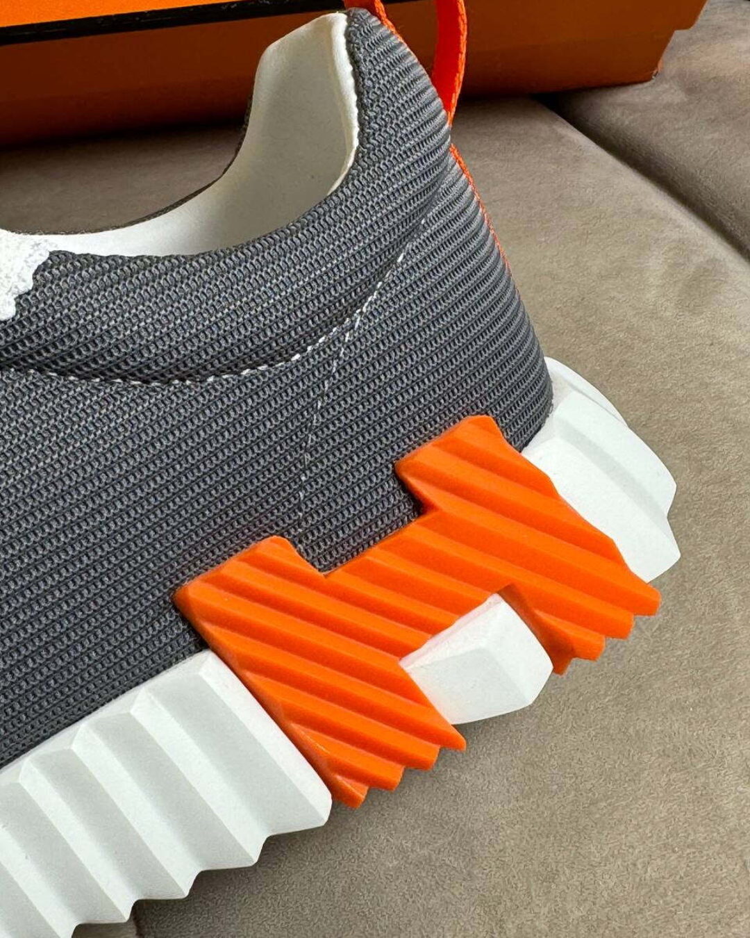 Кроссовки Hermes — изображение 7