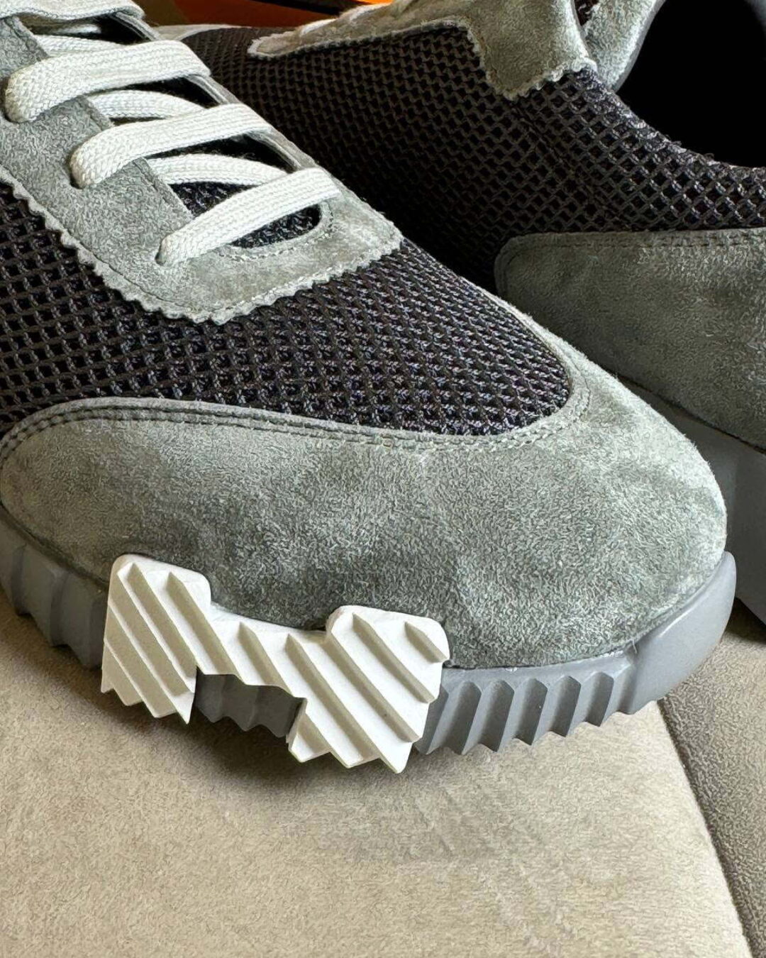 Кроссовки Hermes — изображение 3