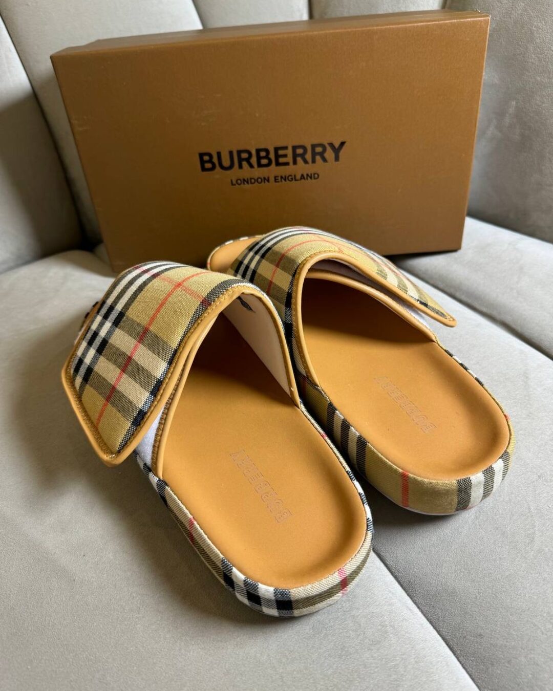 Тапки Burberry — изображение 6