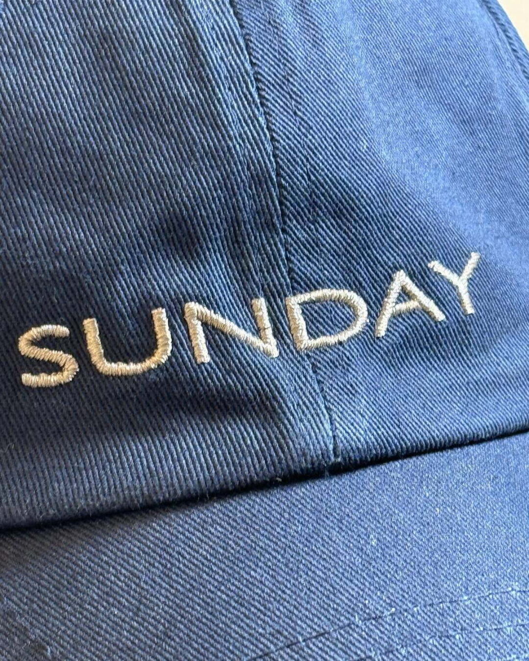 Кепка Vetements x Reebok — изображение 7