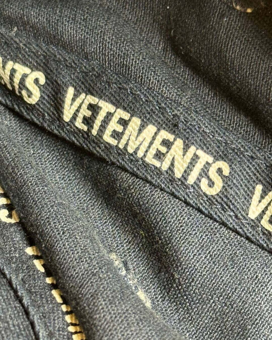 Кепка Vetements x Reebok — изображение 8