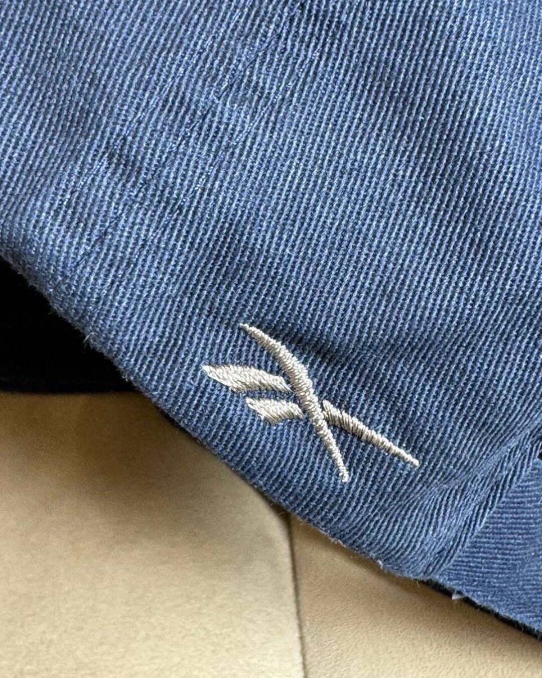 Кепка Vetements x Reebok — изображение 10