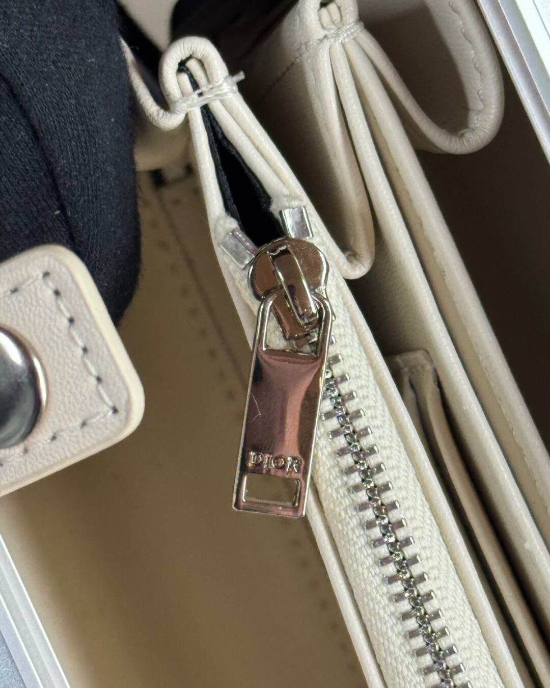 Сумка Dior x Rimowa — изображение 7