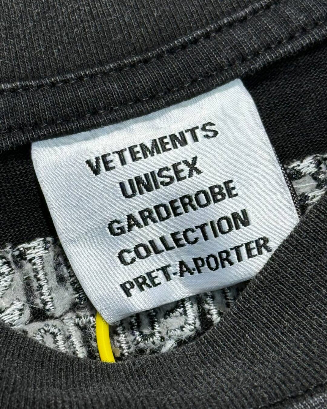 Футболка Vetements — изображение 9