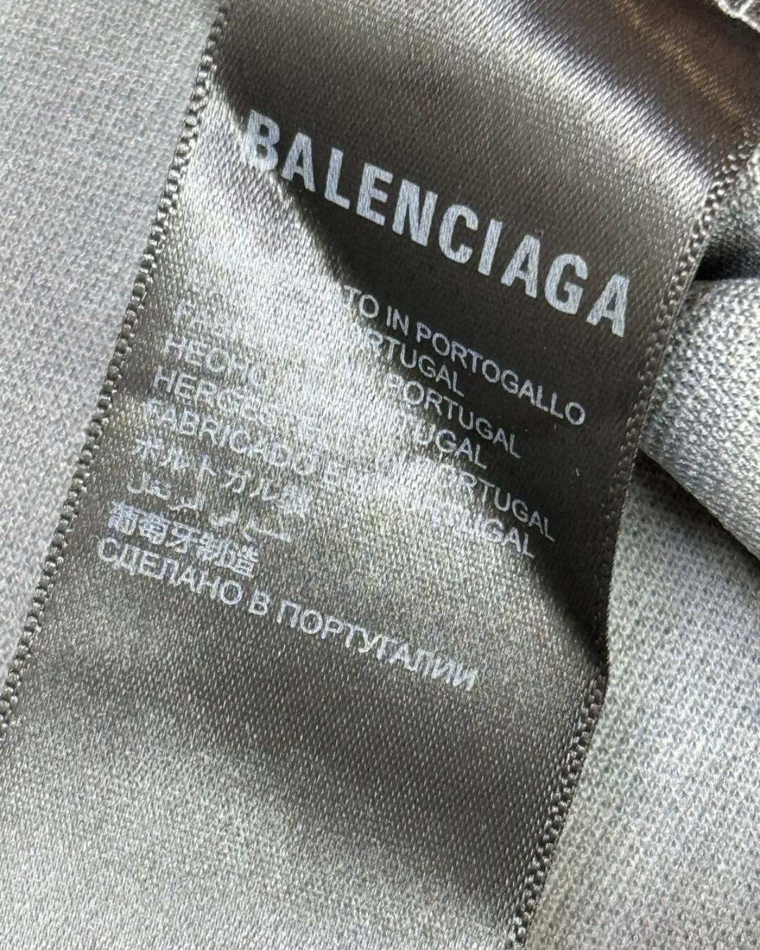 Футболка Balenciaga — изображение 8